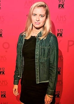 Elyse Willems